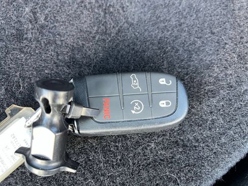 Used 2026 Jeep Compass Trailhawk AWD/4WD image 27