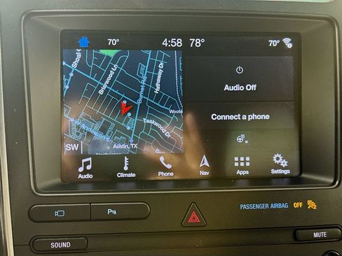 Used 2019 Ford Explorer Limited w/ Class III Trailer Tow Package AWD/4WD image 17