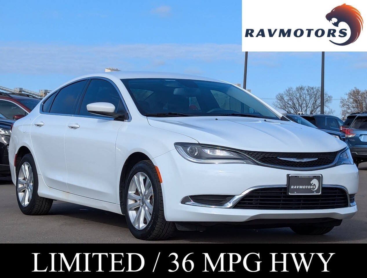 Used 2015 Chrysler 200 Limited FWD image 1