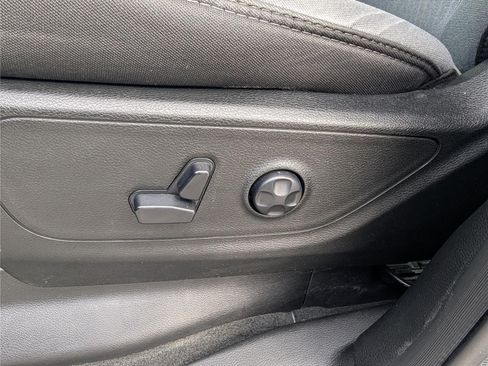 Used 2020 RAM 1500 Big Horn AWD/4WD image 20