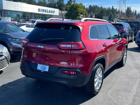 Used 2017 Jeep Cherokee Latitude image 7