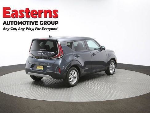 Used 2023 Kia Soul LX w/ LX Technology Package FWD image 40