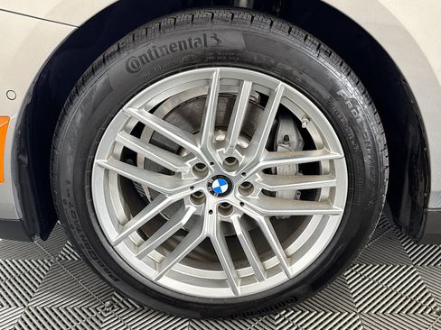 Used 2024 BMW 530i w/ Premium Package RWD image 36