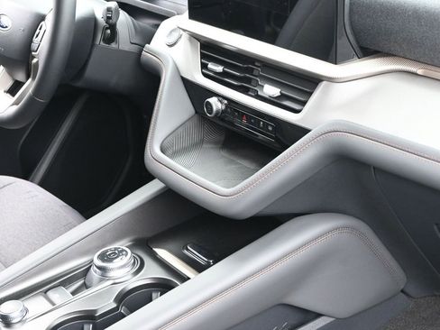 New 2025 Ford Explorer Active image 32