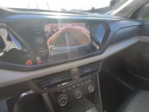 Used 2022 Volkswagen Taos SE image 21