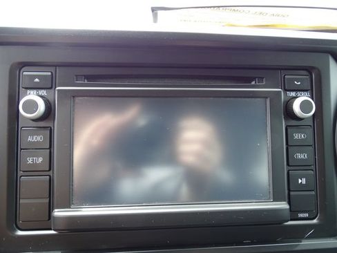 Used 2019 Toyota Tacoma SR RWD image 11