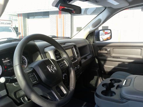 Used 2019 RAM 1500 Express w/ Express Value Package image 18