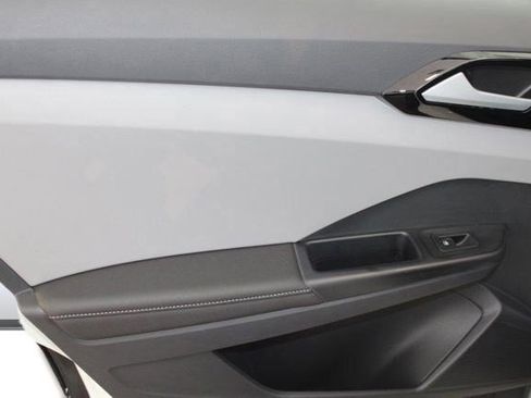 Used 2024 Volkswagen Taos S image 18