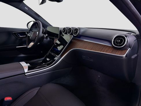 Used 2026 Mercedes-Benz C 300 4MATIC Sedan image 31