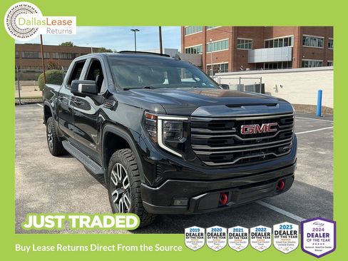 Used 2023 GMC Sierra 1500 AT4 w/ AT4 Premium Package AWD/4WD image 1