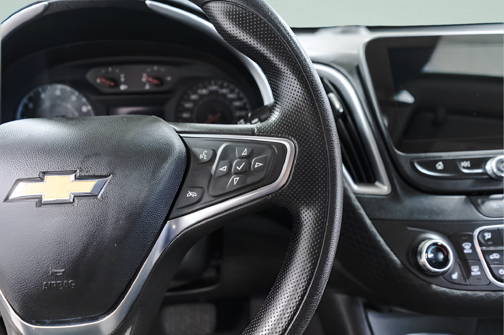 Used 2024 Chevrolet Malibu LT FWD image 11