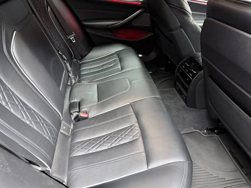 Used 2020 BMW M550i xDrive AWD/4WD image 14