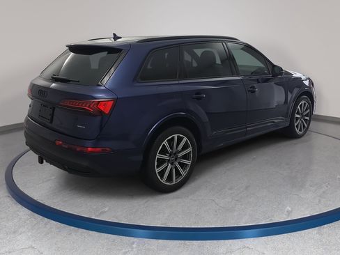 Used 2023 Audi Q7 2.0T Premium Plus w/ Premium Plus Package AWD/4WD image 5