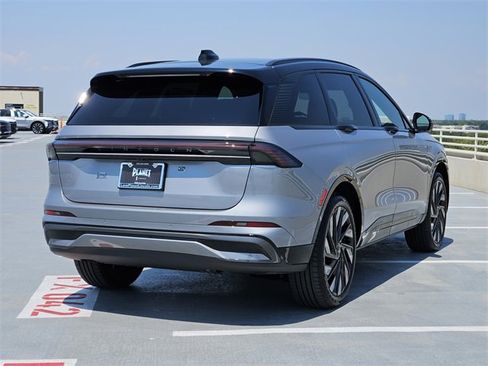 New 2025 Lincoln Nautilus Reserve w/ Jet Appearance Package image 7