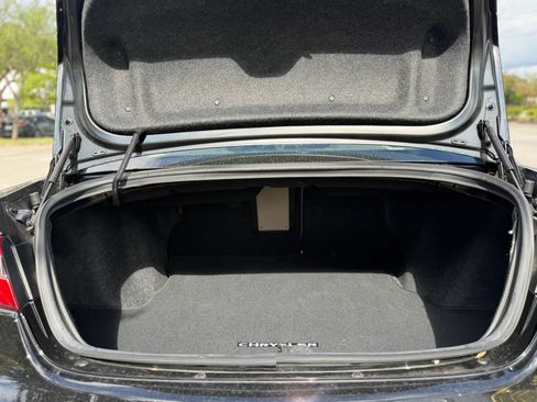 Used 2013 Chrysler 200 Touring FWD image 20