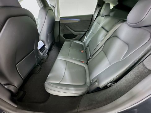 Used 2026 Tesla Model Y Long Range image 22
