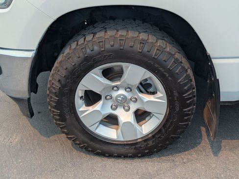 Used 2022 RAM 1500 Big Horn AWD/4WD image 13