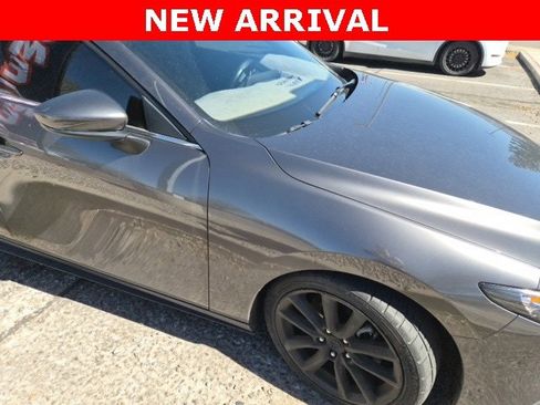 Used 2019 MAZDA MAZDA3 Hatchback w/ Preferred Package image 10