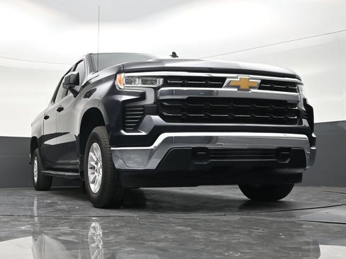 Used 2023 Chevrolet Silverado 1500 LT AWD/4WD image 26