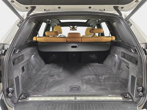 Used 2025 BMW X5 xDrive50e w/ Executive Package image 13