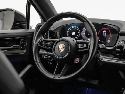Used 2024 Porsche Cayenne Turbo GT AWD/4WD image 51