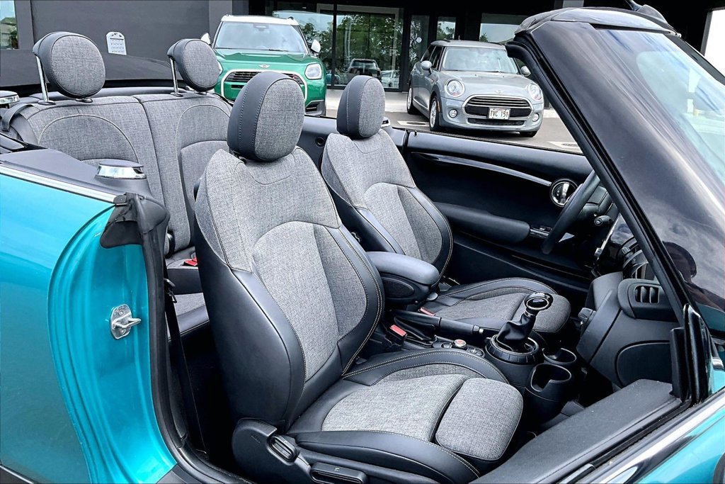 Used 2017 MINI Cooper Convertible FWD image 8