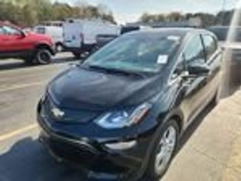 Used 2020 Chevrolet Bolt LT image 2