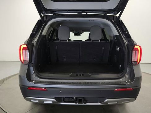 Used 2025 Ford Explorer Active w/ Active Comfort Package image 36