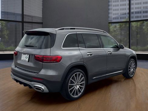 Used 2023 Mercedes-Benz GLB 250 image 5