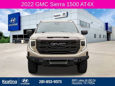 Used 2022 GMC Sierra 1500 AT4X image 2