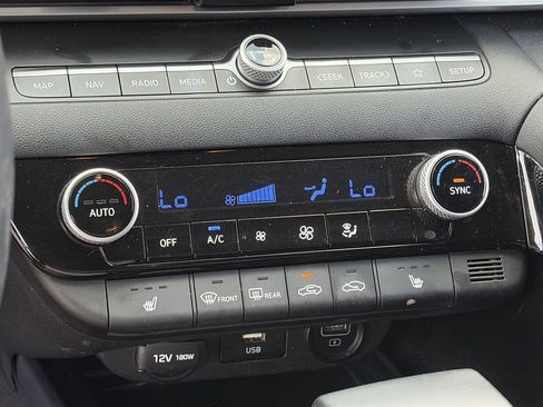 Certified 2023 Hyundai Elantra SEL w/ Convenience Package FWD image 26