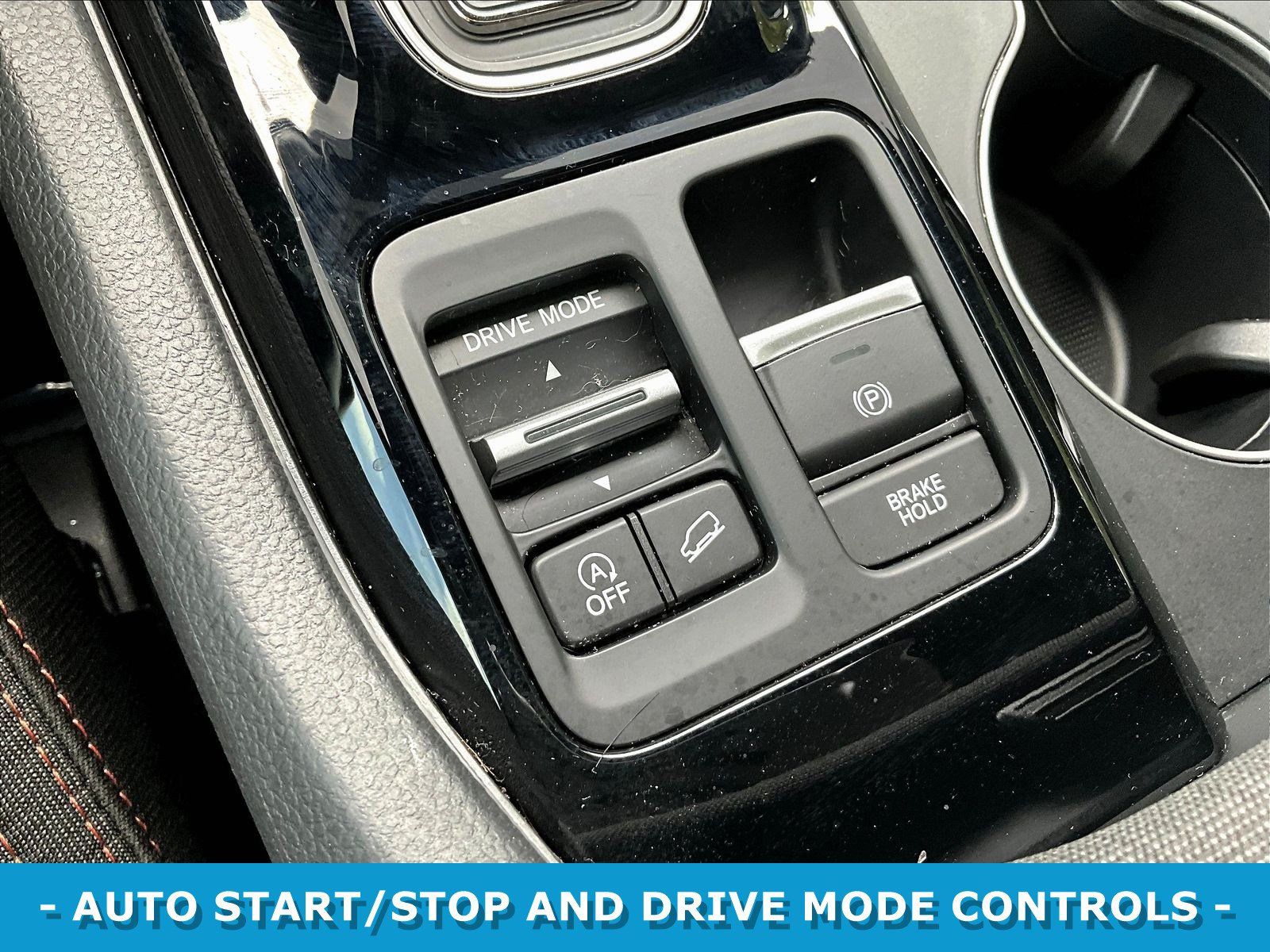 Used 2025 Honda Pilot Sport image 15