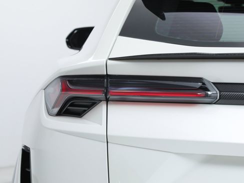 Used 2023 Lamborghini Urus Performante image 16