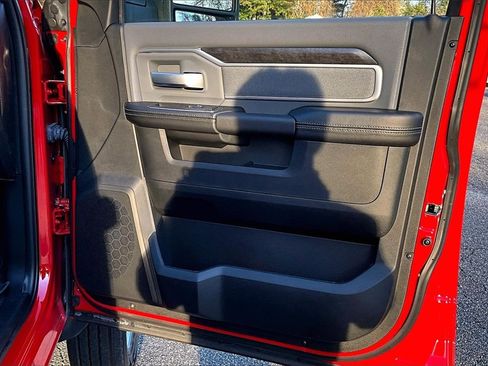 Used 2023 RAM 4500 SLT w/ Quick Order Package 27G SLT image 23