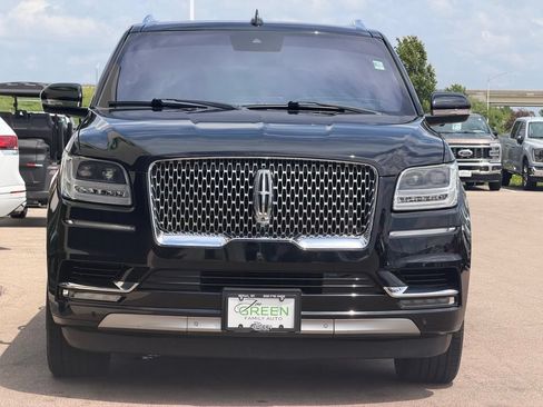 Used 2019 Lincoln Navigator Reserve AWD/4WD image 6