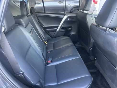Used 2017 Toyota RAV4 Limited image 13