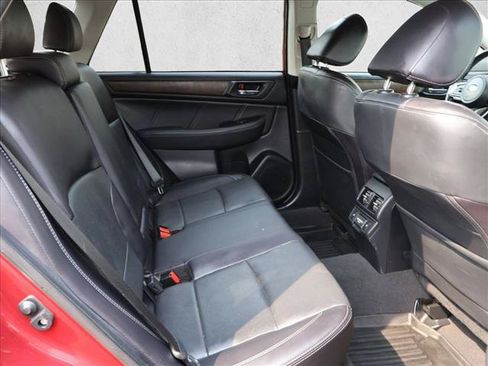 Used 2018 Subaru Outback 3.6R Limited AWD/4WD image 26
