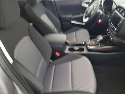 Used 2025 Kia Soul LX image 21