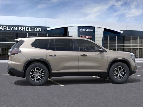 New 2026 GMC Acadia AT4 w/ Luxury Package image 5