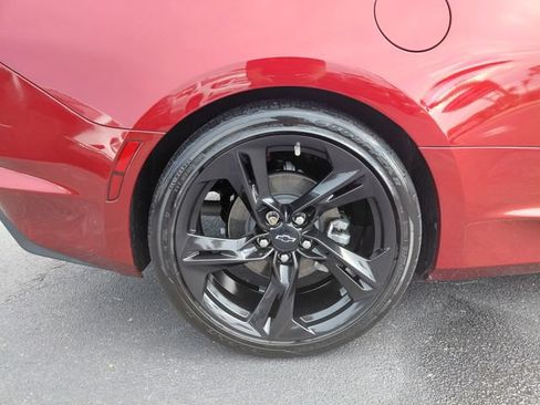 Used 2023 Chevrolet Camaro LT w/ Technology Package RWD image 9