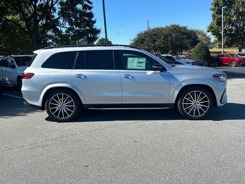 New 2026 Mercedes-Benz GLS 450 4MATIC image 9