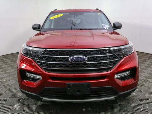 Used 2023 Ford Explorer XLT w/ Equipment Group 202A AWD/4WD image 4