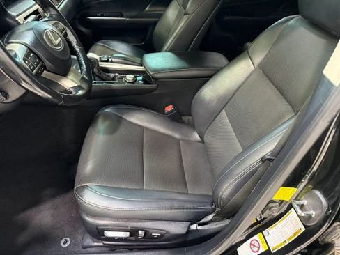 Used 2016 Lexus GS 200t RWD image 28