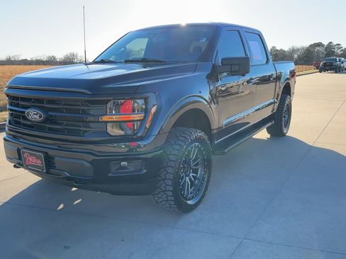 Used 2024 Ford F150 XLT w/ XLT Black Appearance Package image 3