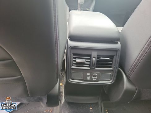 Used 2025 Subaru Forester Premium AWD/4WD image 24