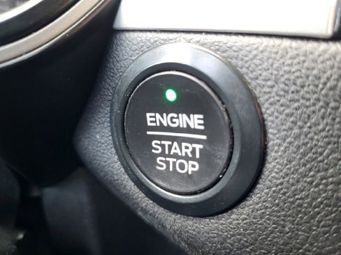 Used 2020 Ford Escape SE image 38