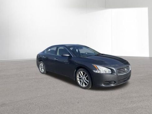 Used 2010 Nissan Maxima 3.5 S image 3