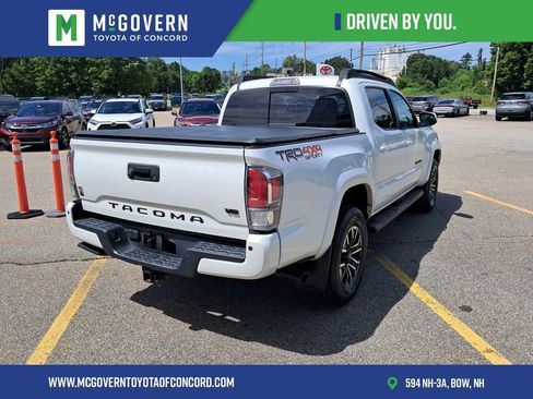 Used 2023 Toyota Tacoma TRD Sport w/ TRD Premium Sport Package AWD/4WD image 6