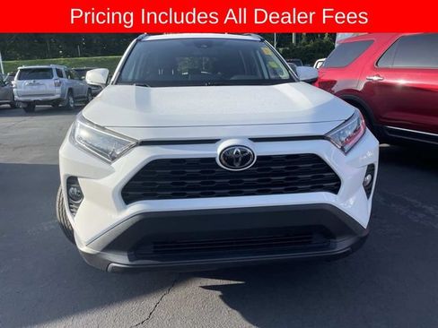 Used 2021 Toyota RAV4 XLE AWD/4WD image 13