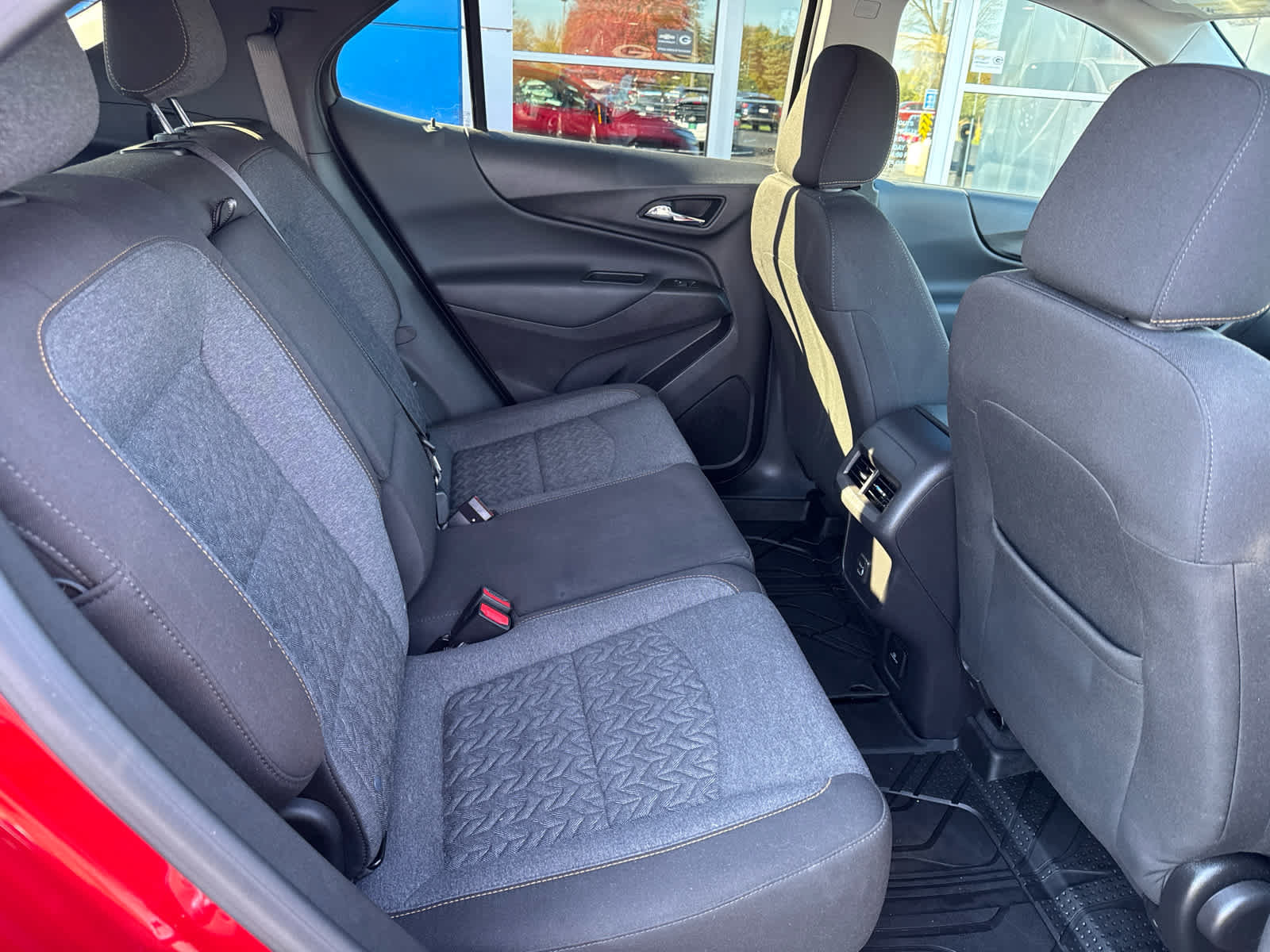 Used 2024 Chevrolet Equinox LT AWD/4WD image 5